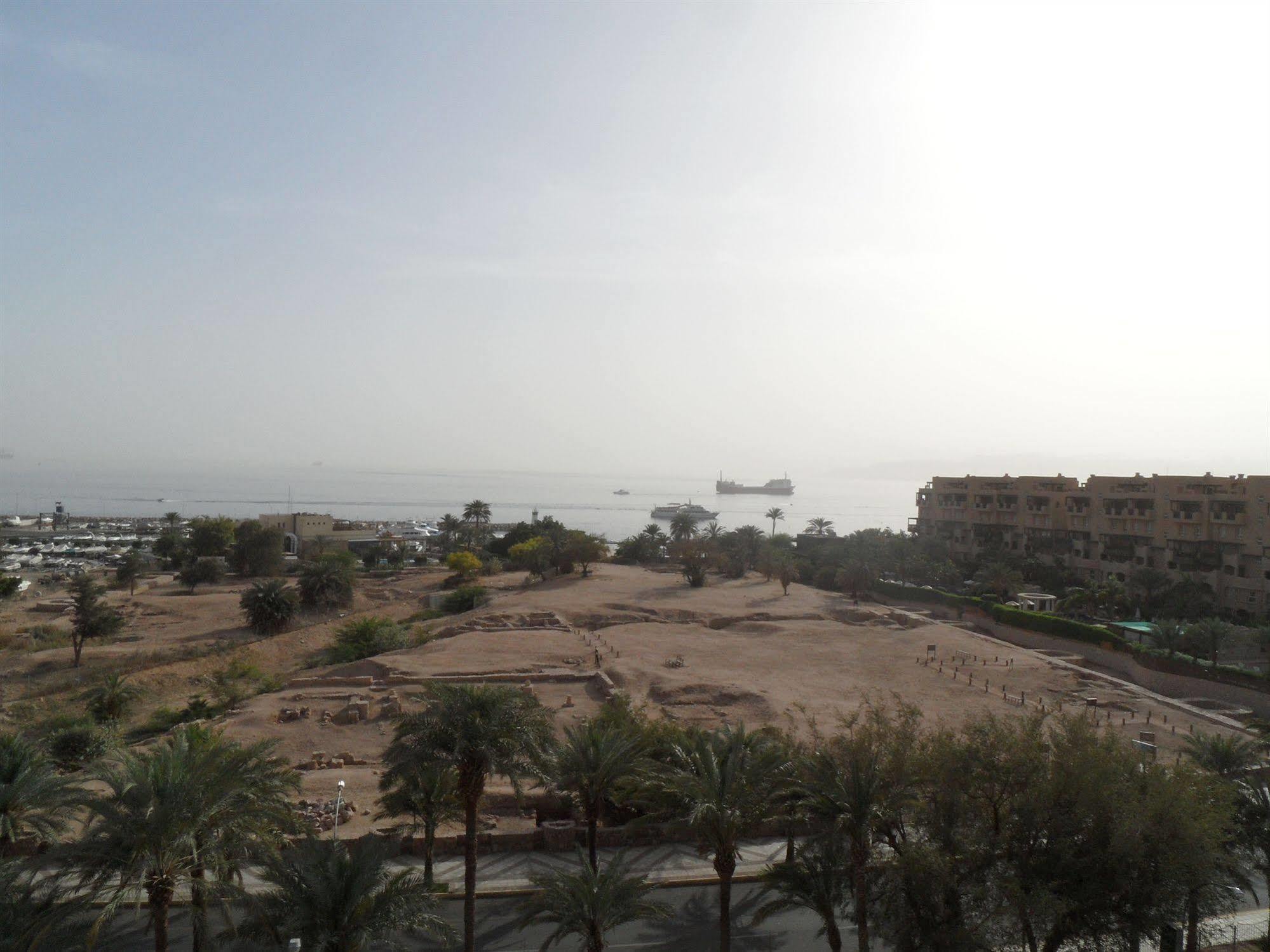 Aqaba Gulf Hotel Exterior foto